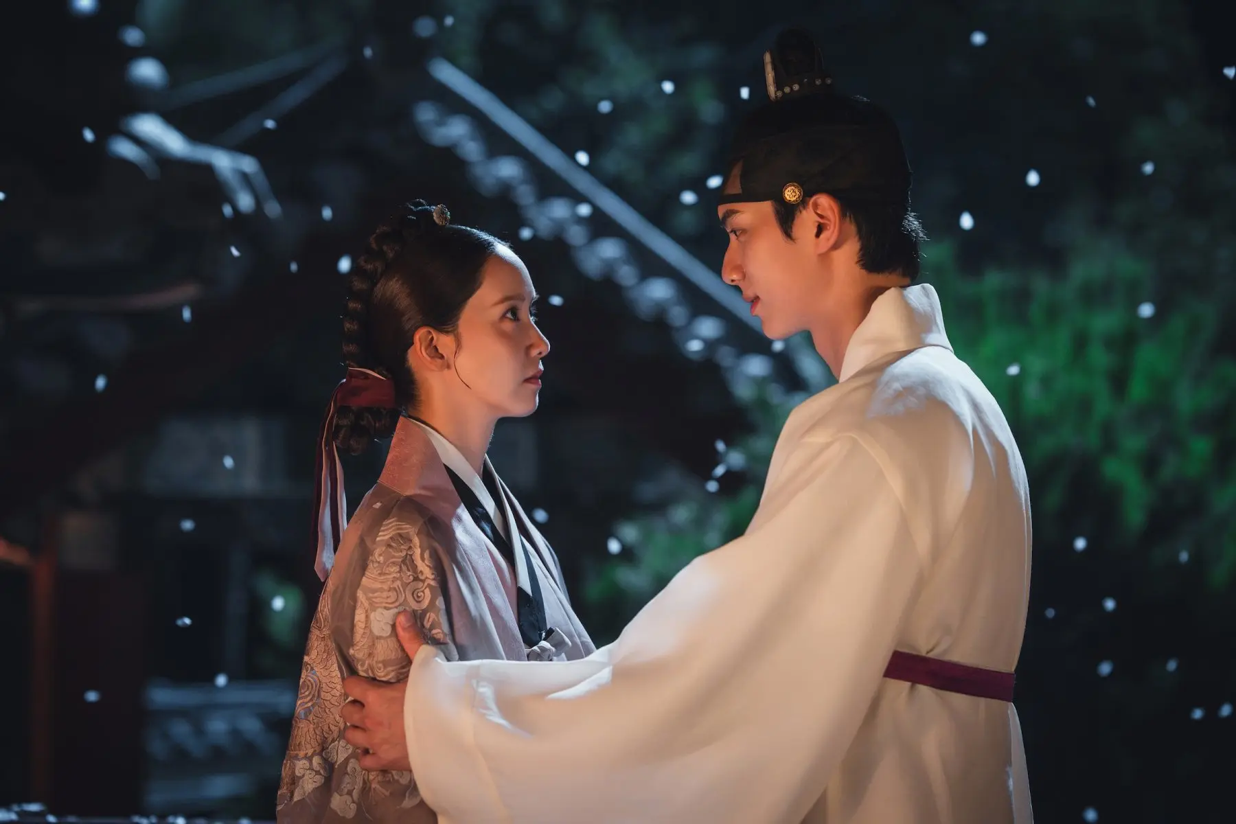 Bon Appétit, Your Majesty