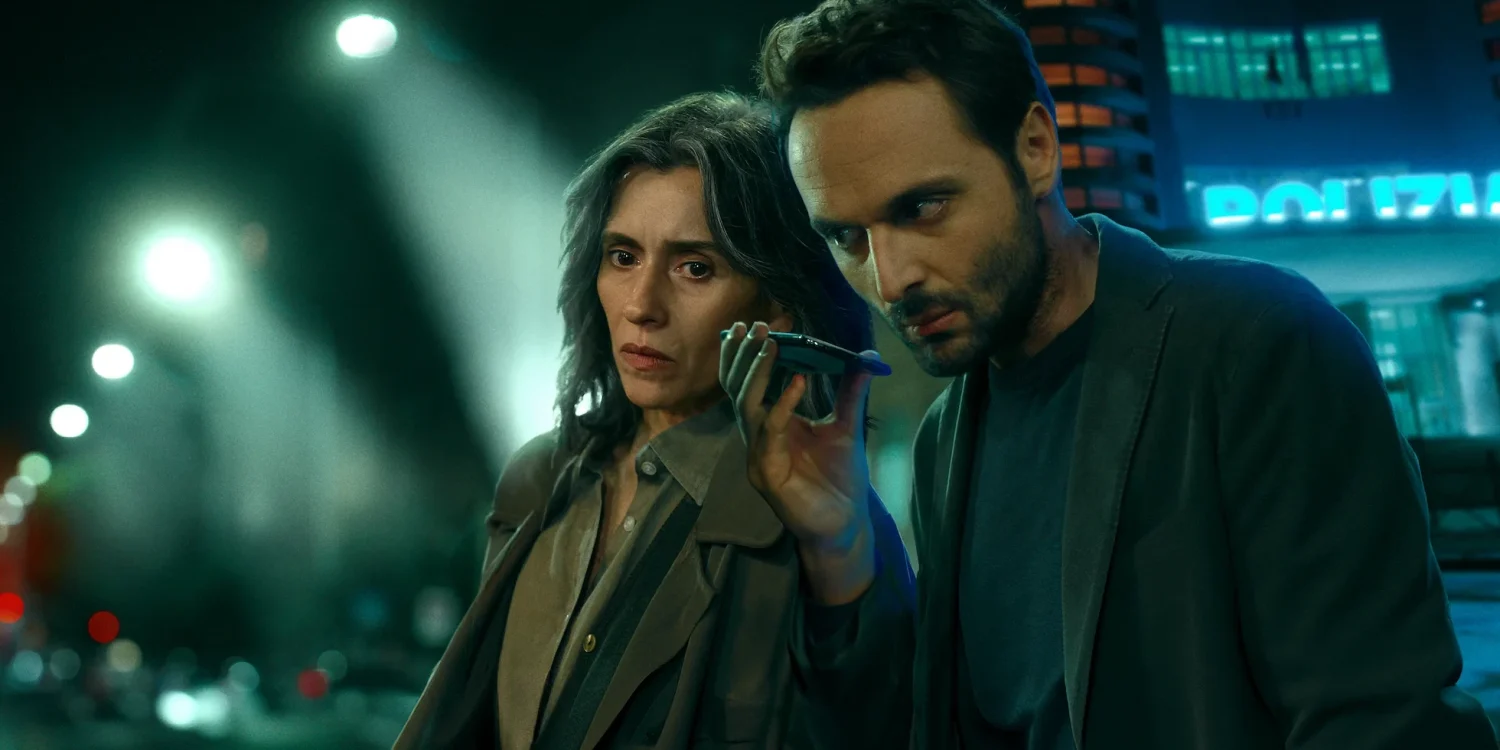 Sara: Woman in the Shadows